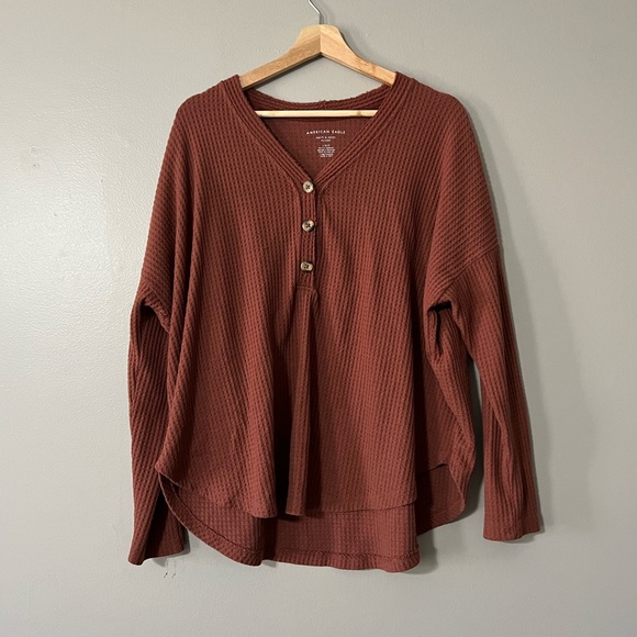 American Eagle Outfitters Tops - American Eagle Soft & Sexy brown neutral waffle knit long sleeve henley size L